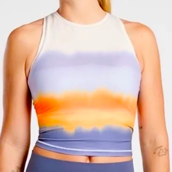 Athleta Tops - Athleta long line crop top, size 1X